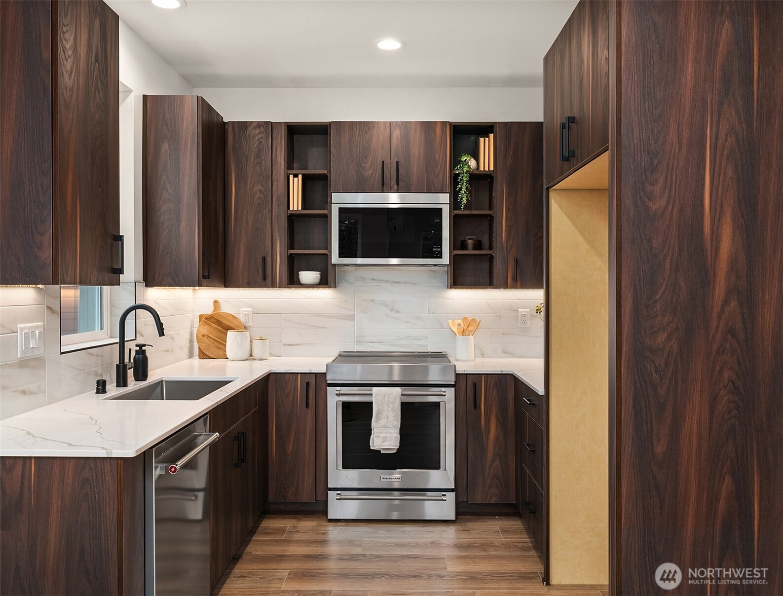 MLS #NWM2469835 image #14