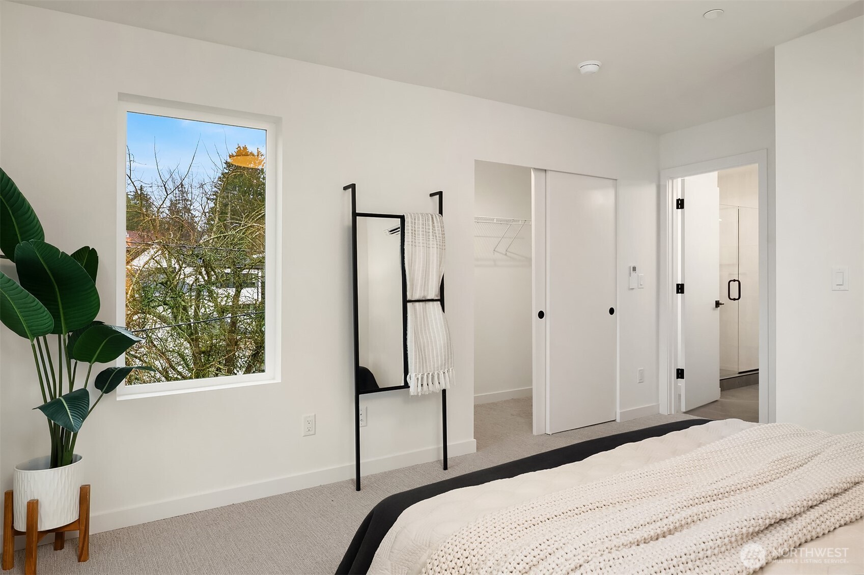 MLS #NWM2469835 image #20