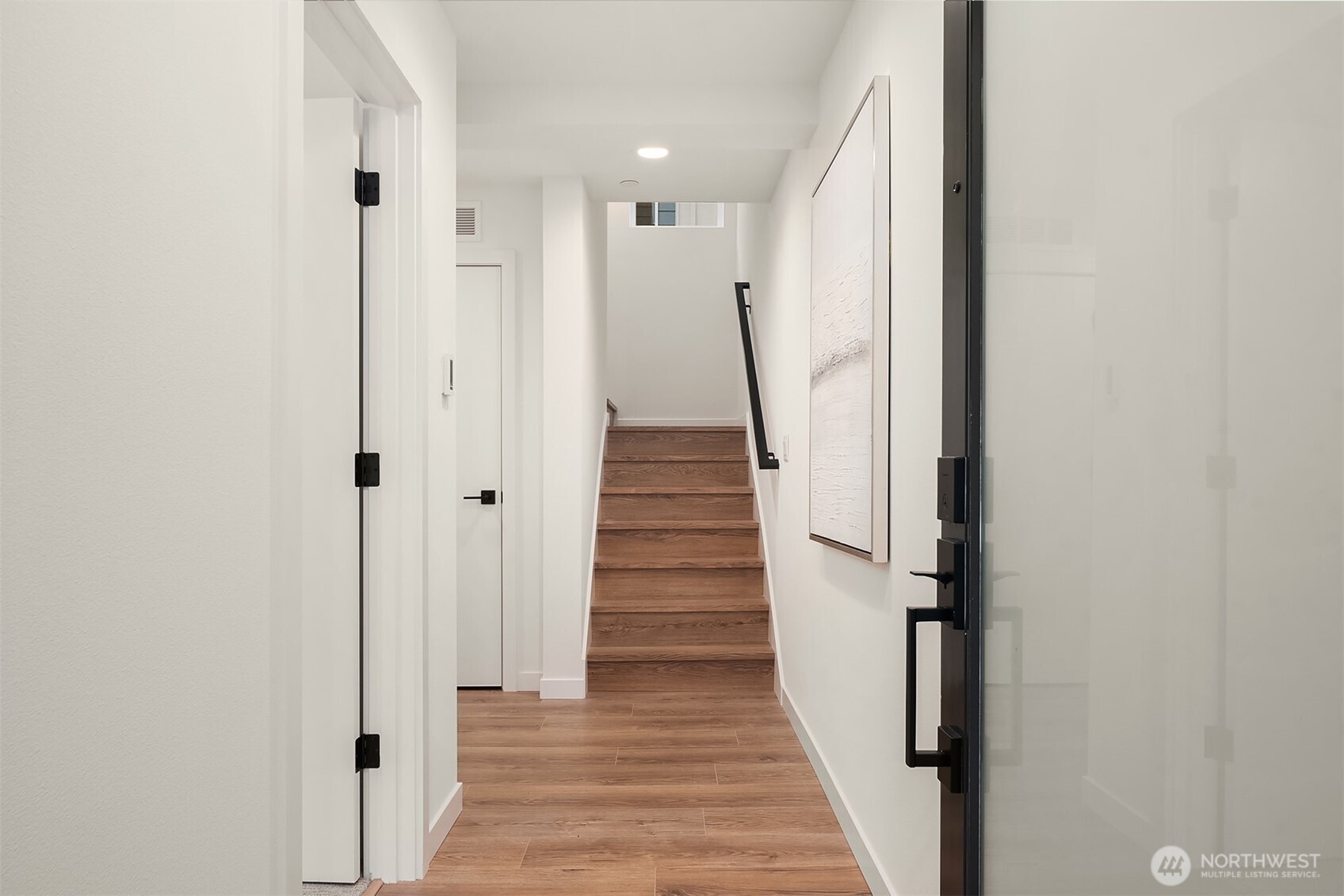 MLS #NWM2469835 image #3