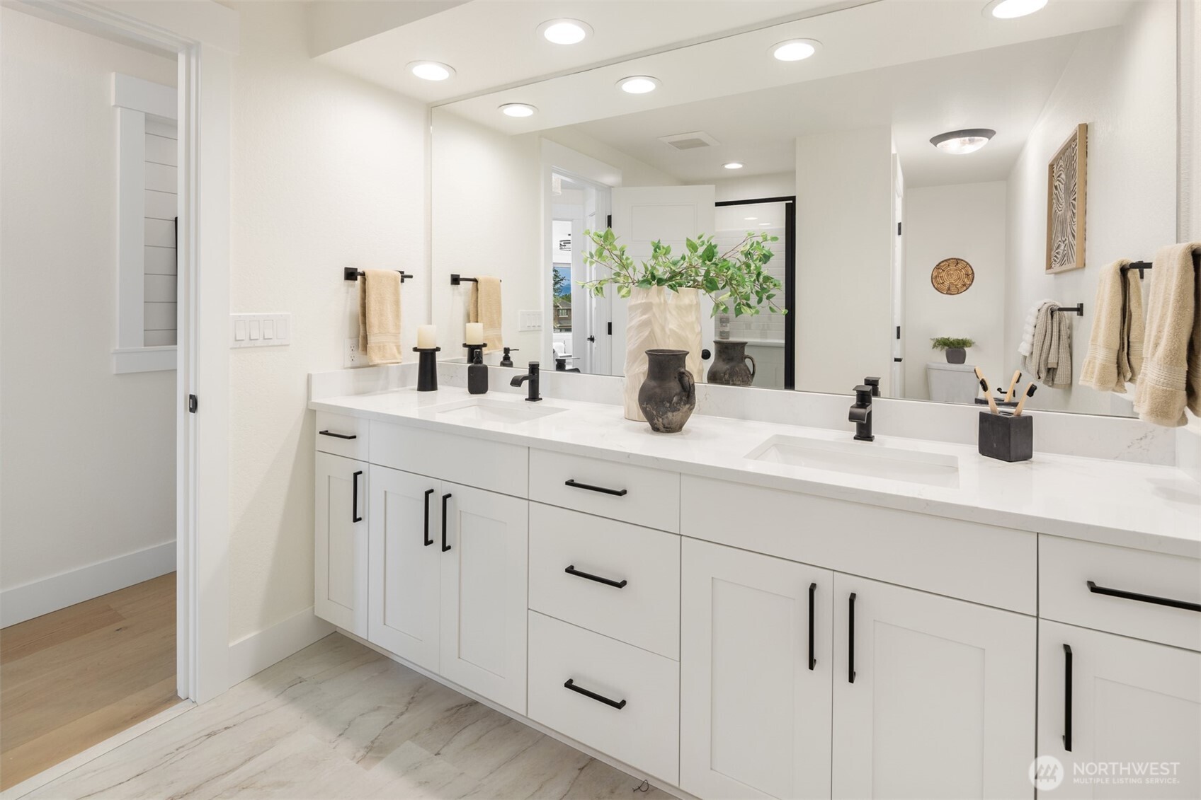 MLS #NWM2469868 image #21