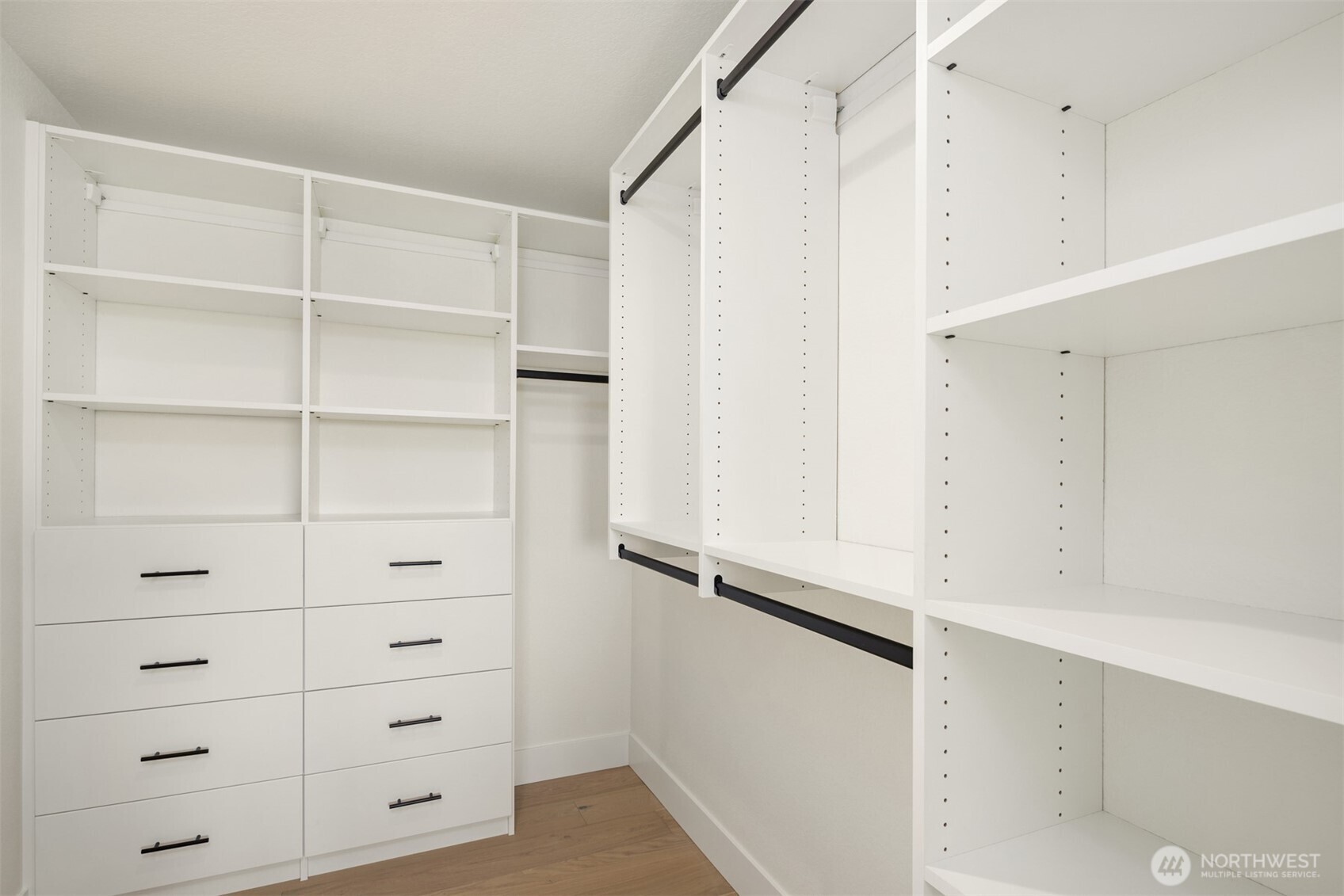 MLS #NWM2469868 image #24