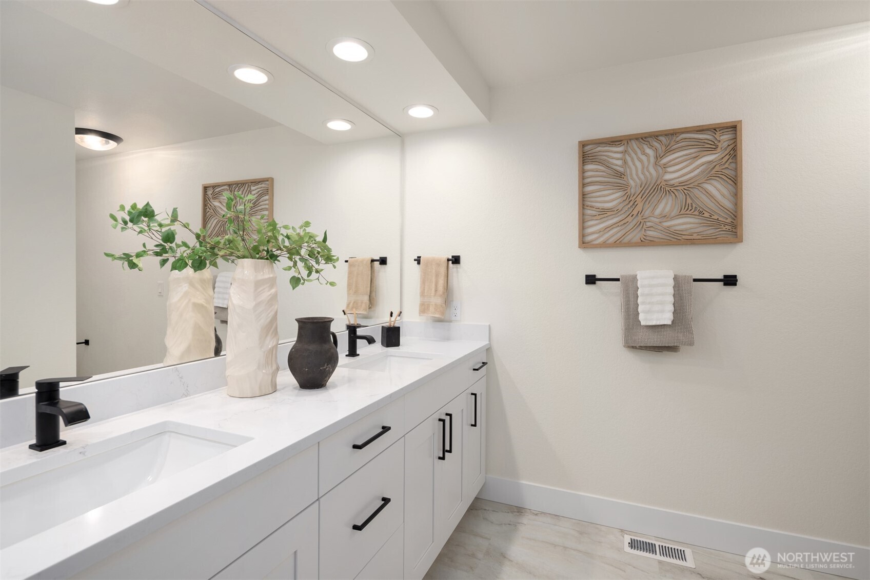 MLS #NWM2469868 image #18