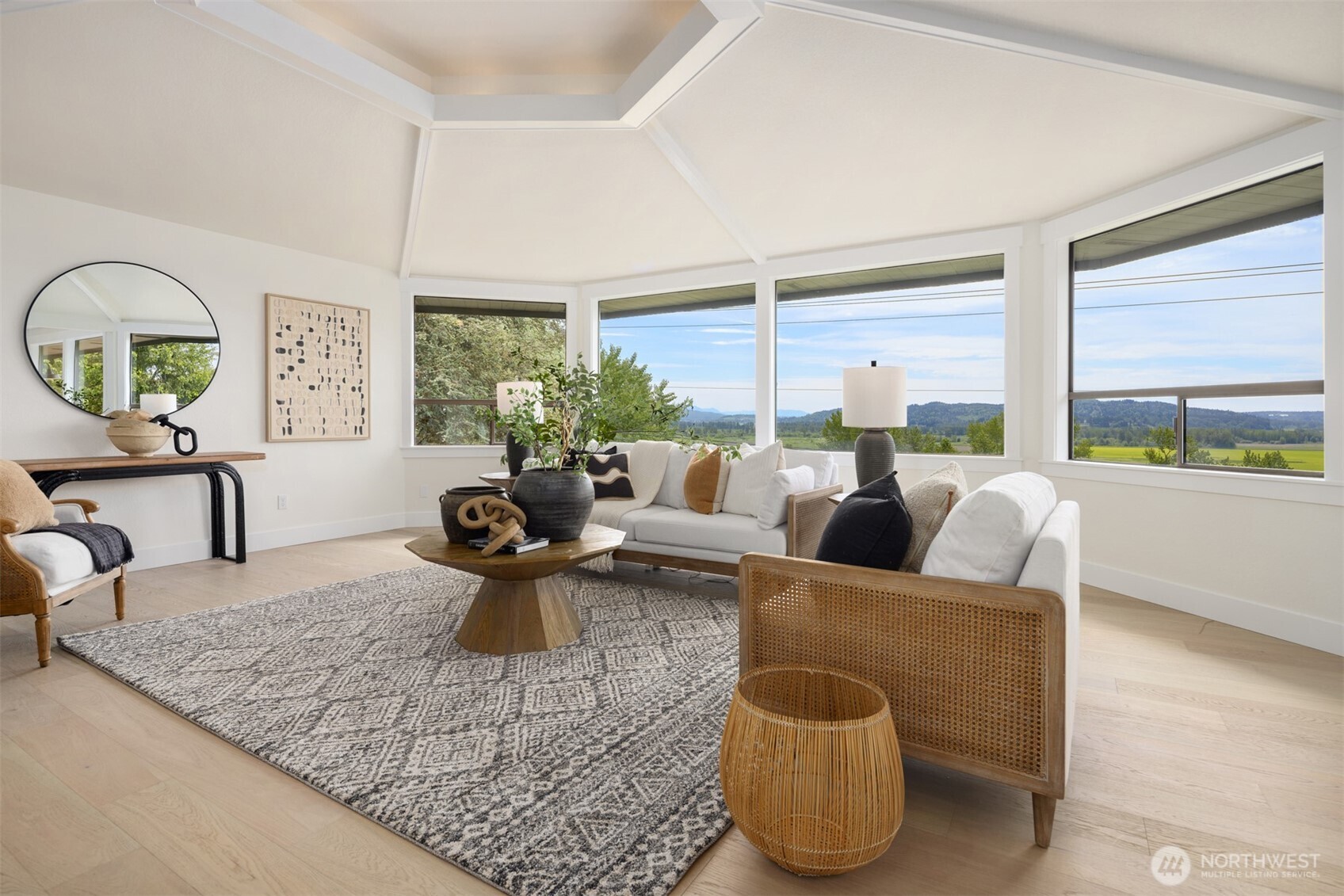 MLS #NWM2469868 image #13