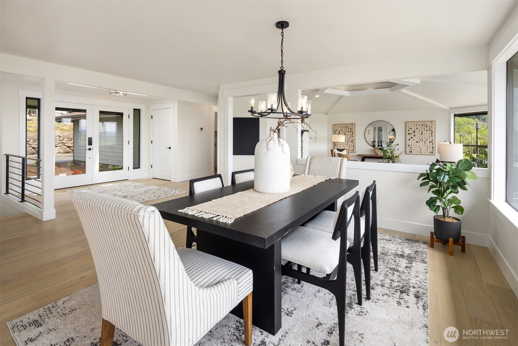 MLS #NWM2469868 image #12