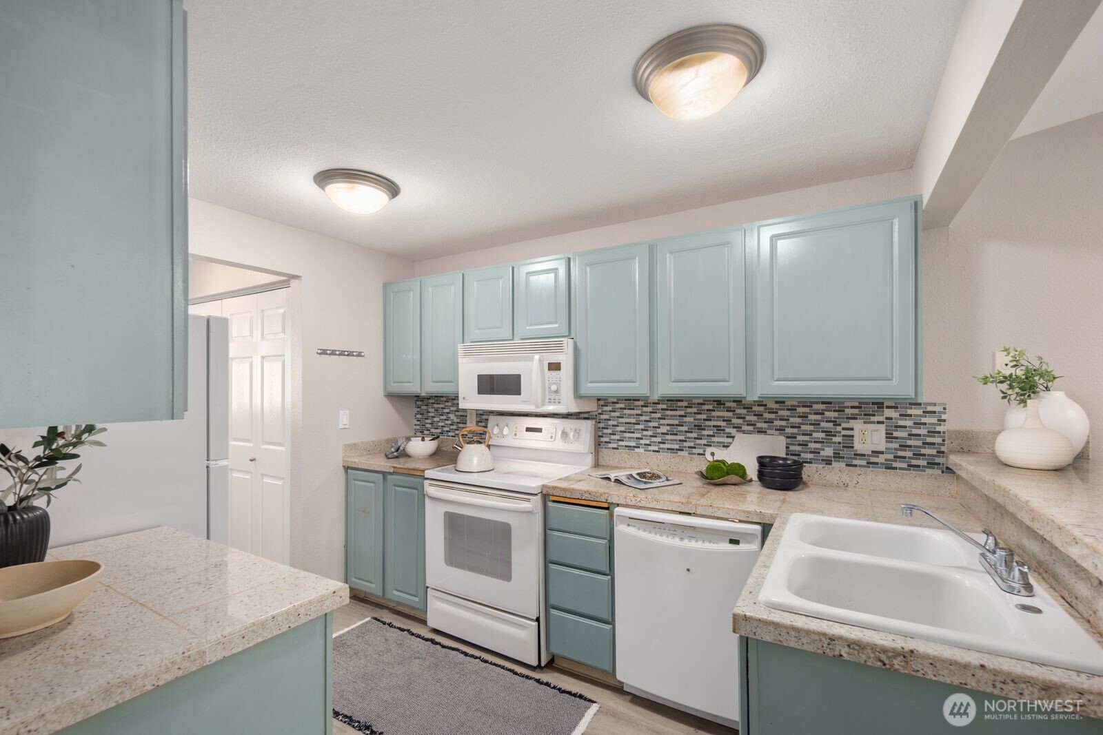 MLS #NWM2469899 image #10