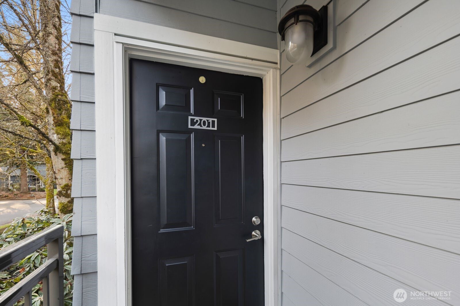 MLS #NWM2469899 image #1