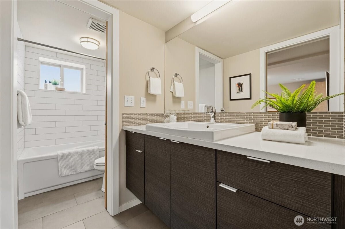 MLS #NWM2470896 image #25