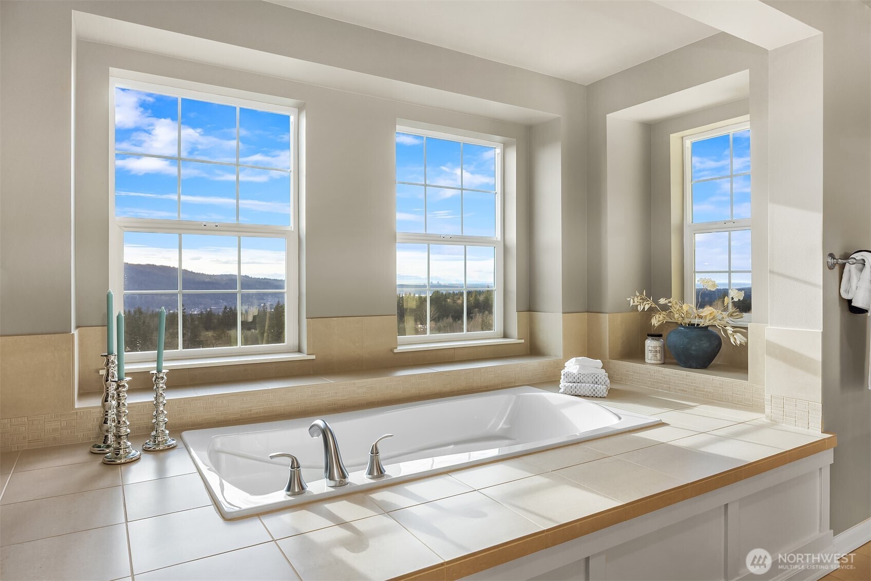 MLS #NWM2481779 image #30