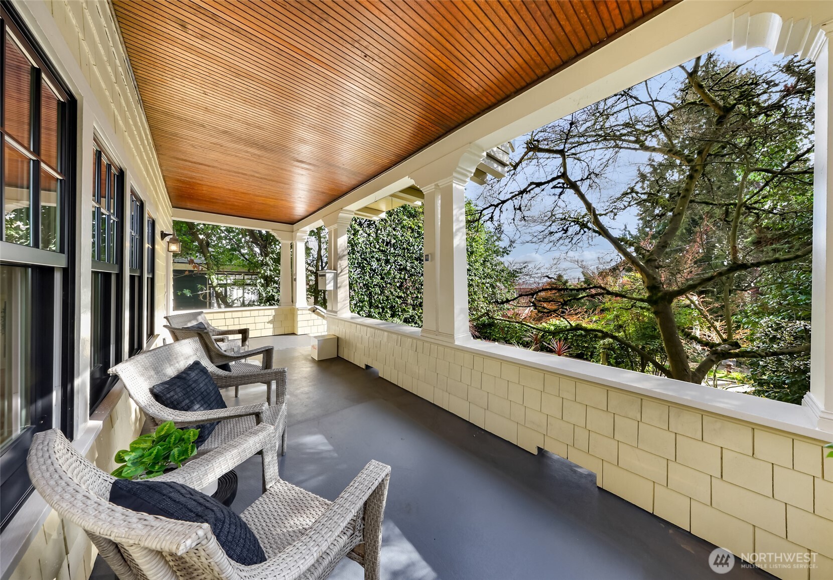 MLS #NWM2484794 image #1