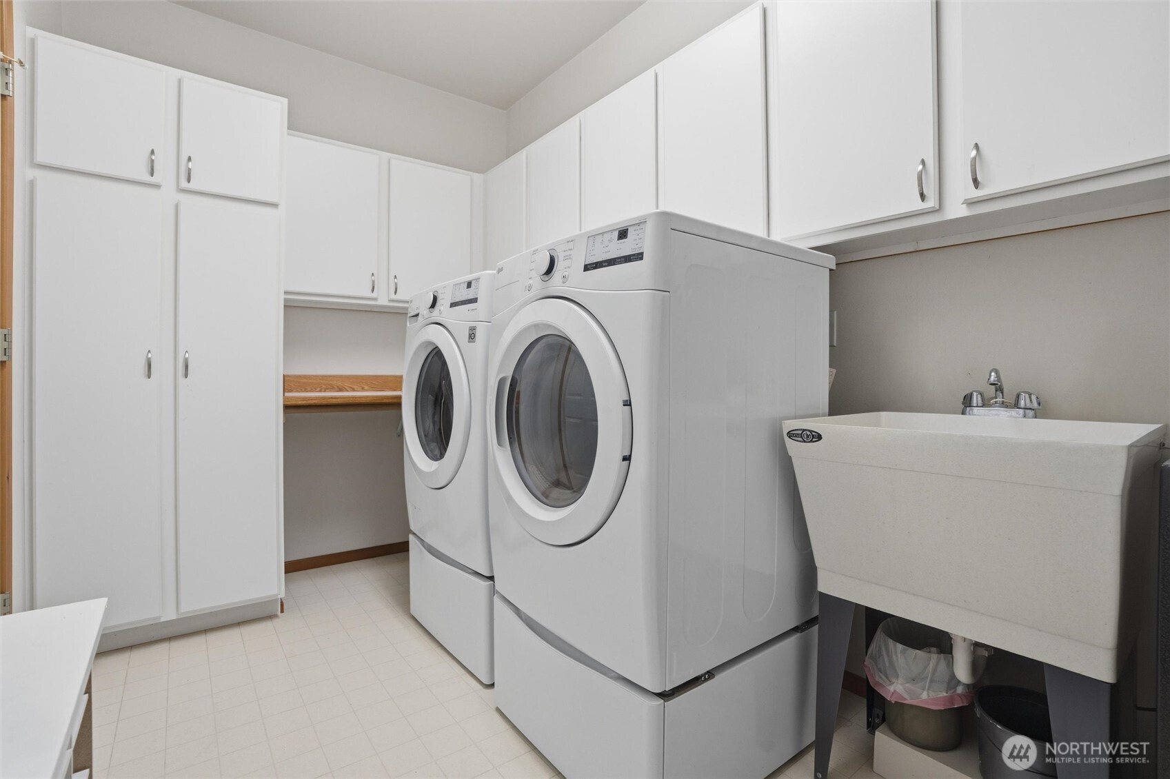 MLS #NWM2487060 image #23