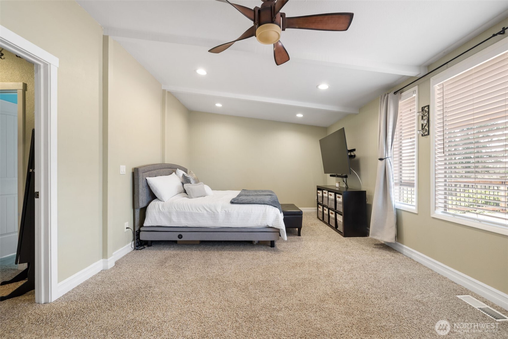 MLS #NWM2491994 image #8