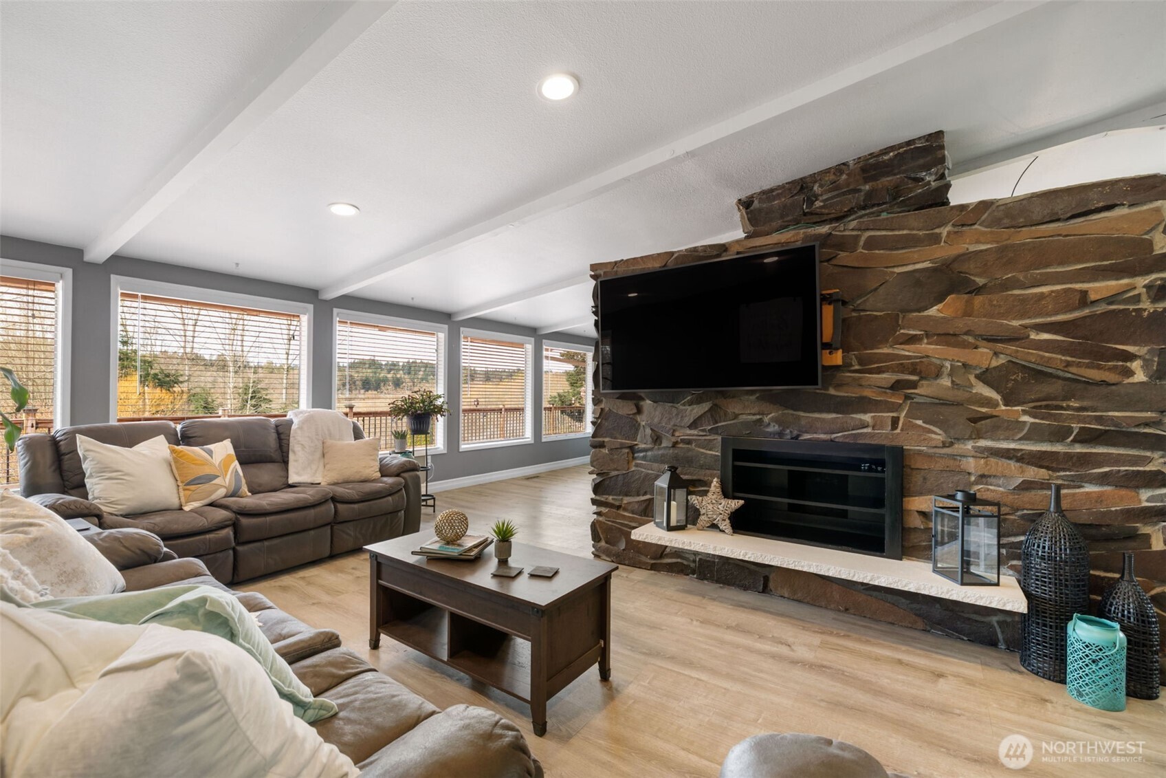 MLS #NWM2491994 image #3