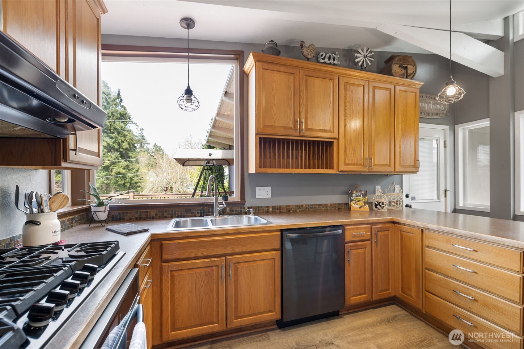 MLS #NWM2491994 image #5