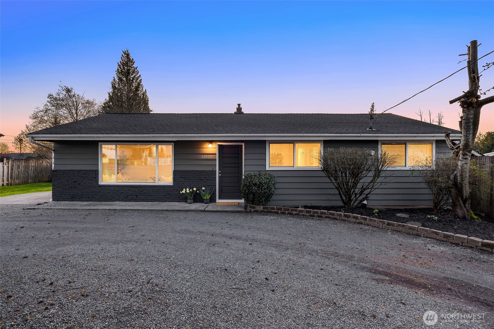 MLS #NWM2492991 image #0