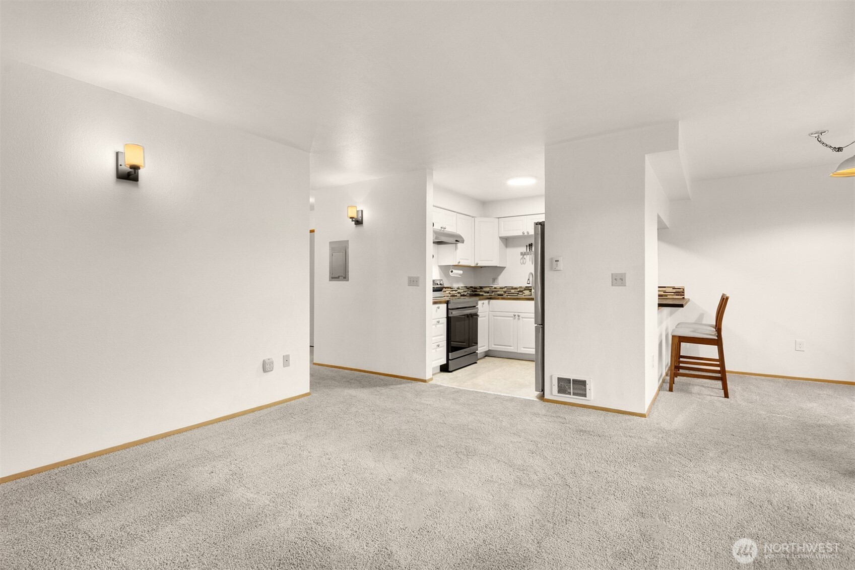 MLS #NWM2495662 image #2