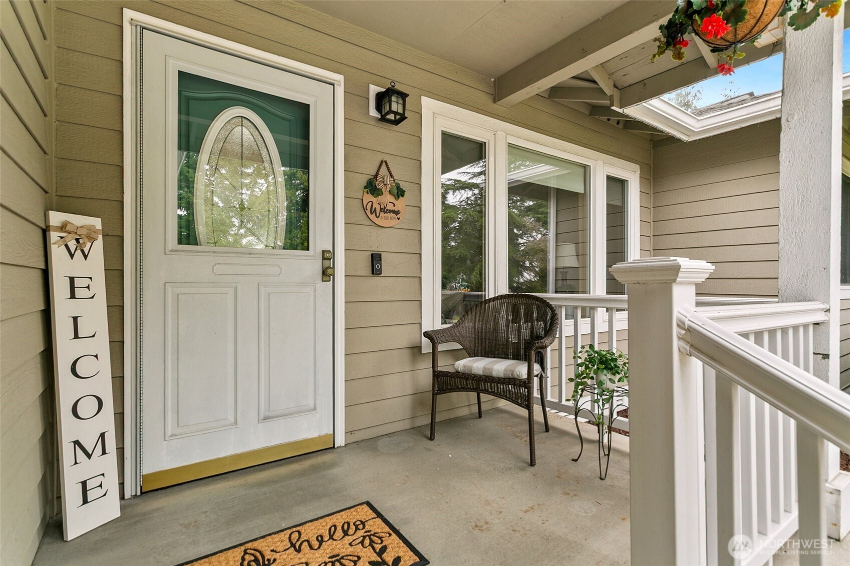 MLS #NWM2496095 image #0