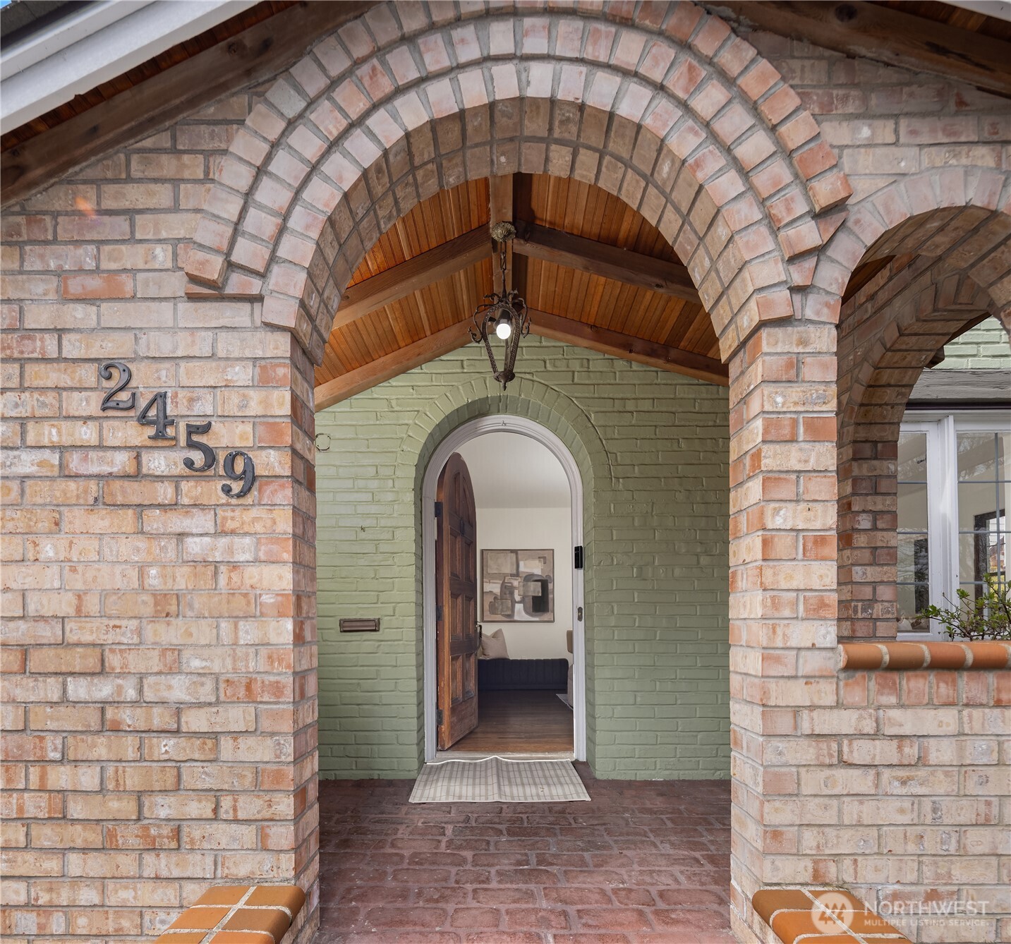 MLS #NWM2496105 image #1