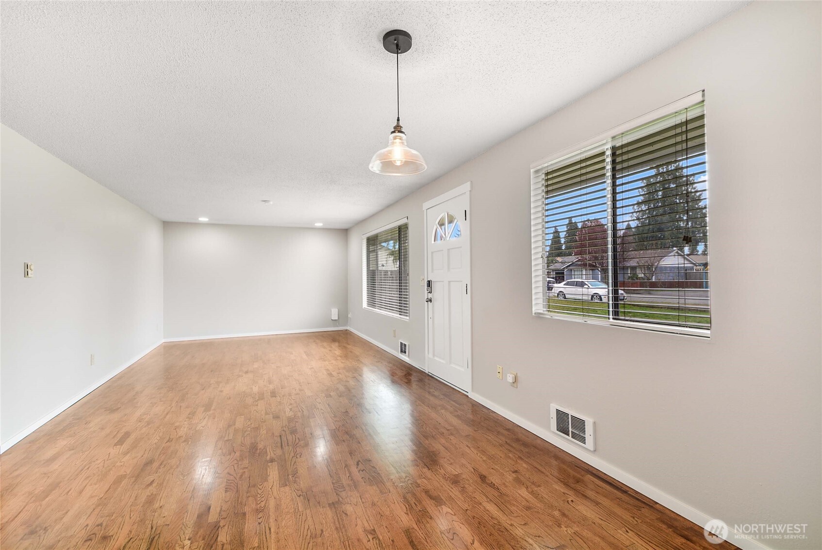 MLS #NWM2496268 image #6