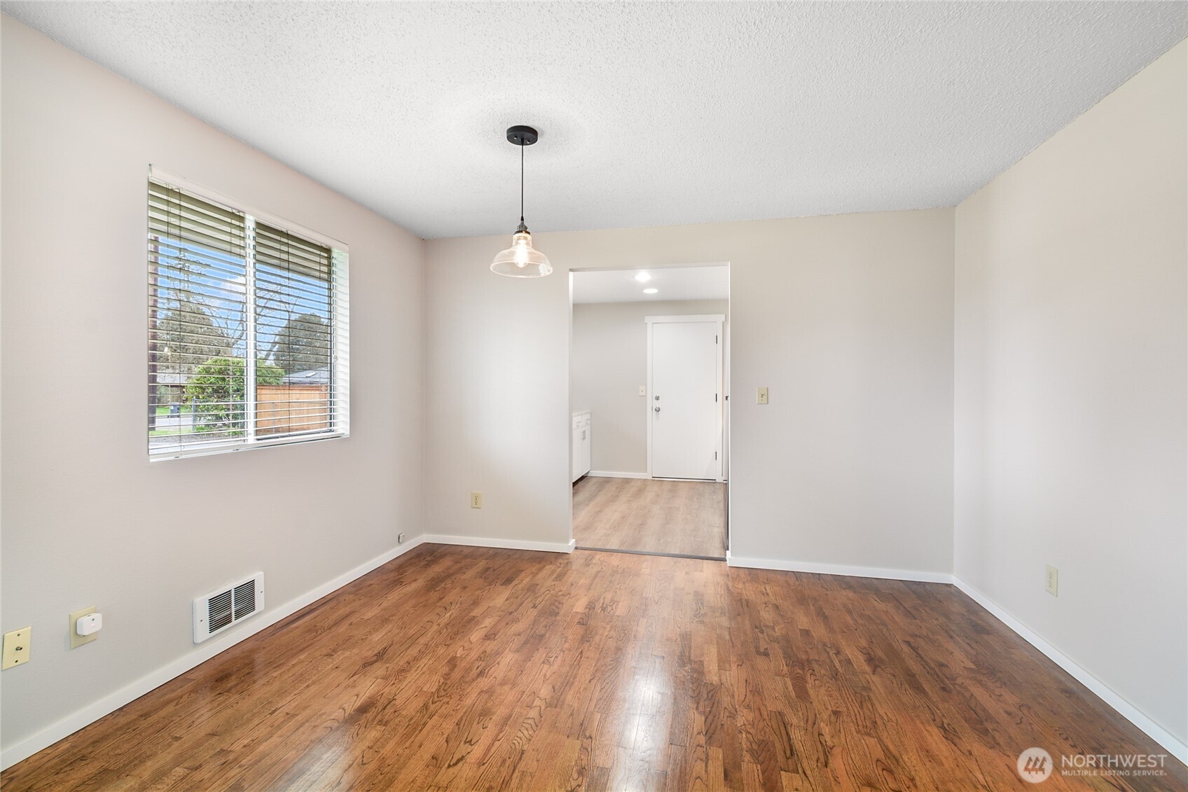 MLS #NWM2496268 image #8