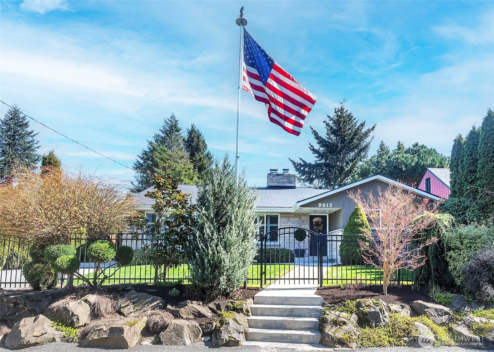 MLS #NWM2497190 image #0