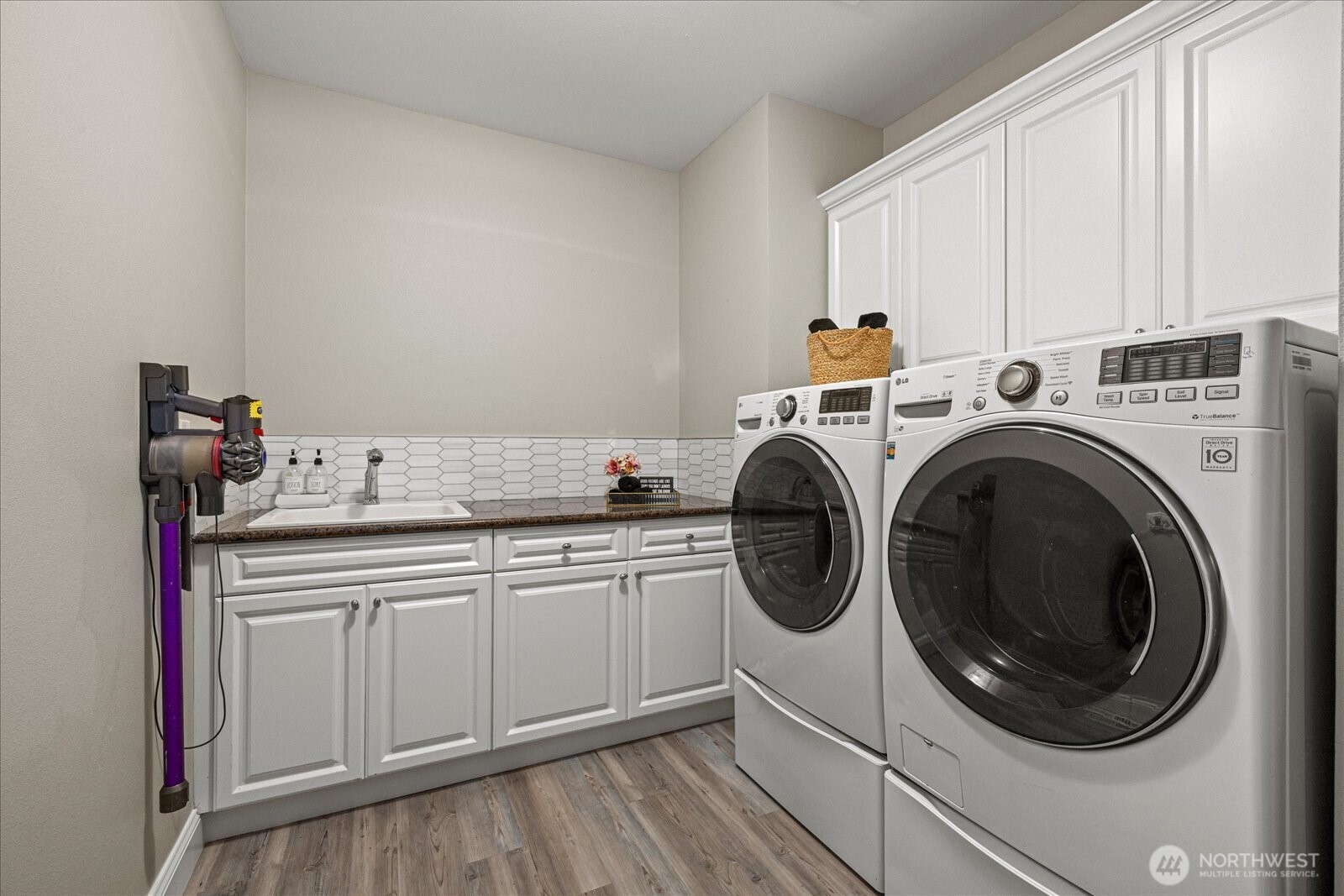 MLS #NWM2497306 image #11