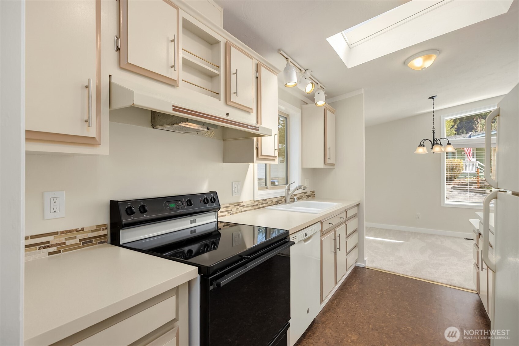 MLS #NWM2497308 image #9
