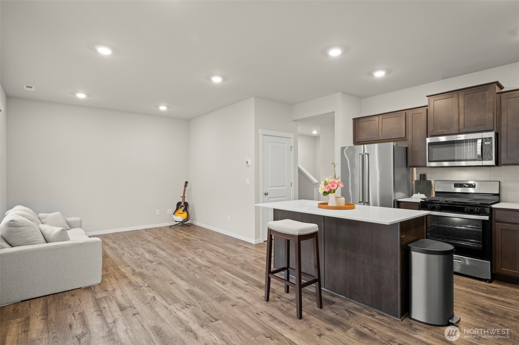 MLS #NWM2497876 image #3