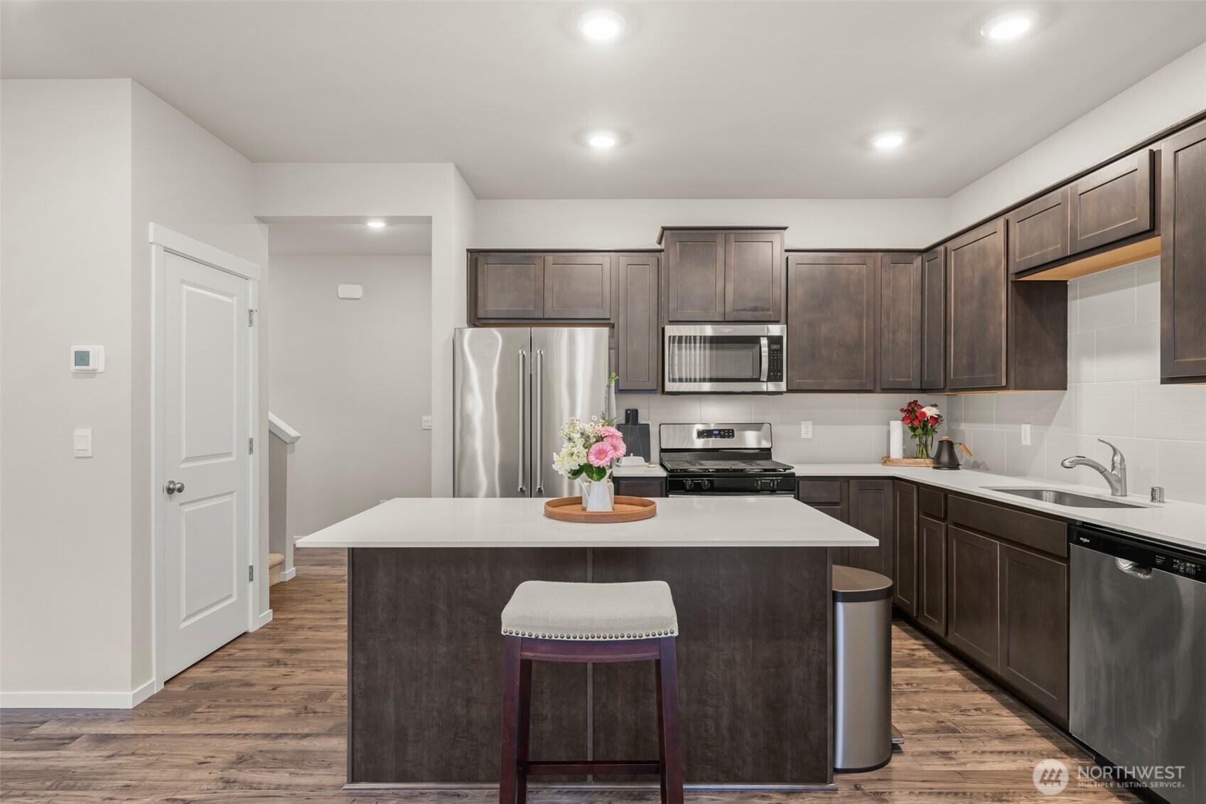 MLS #NWM2497876 image #1