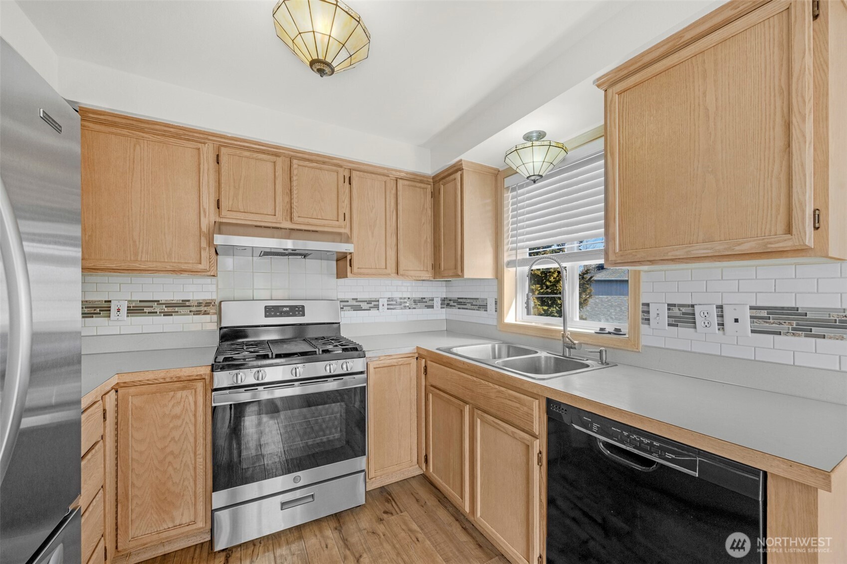 MLS #NWM2498075 image #16