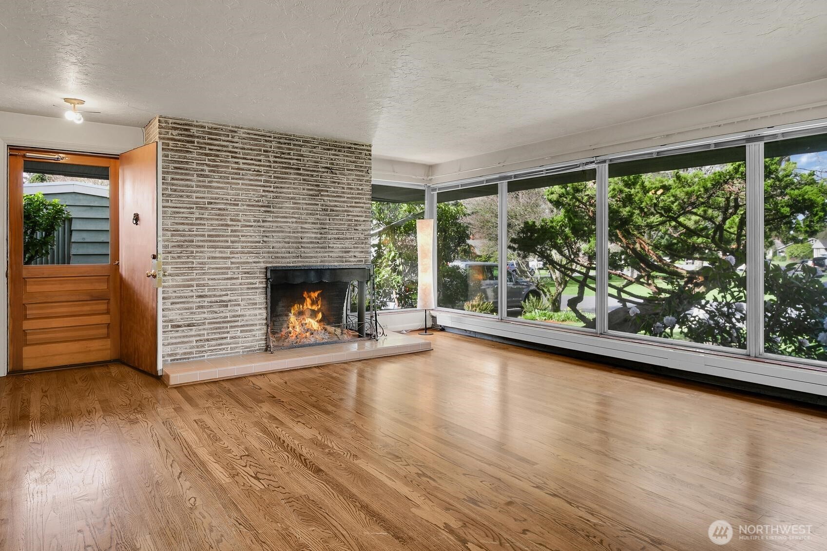 MLS #NWM2498699 image #2