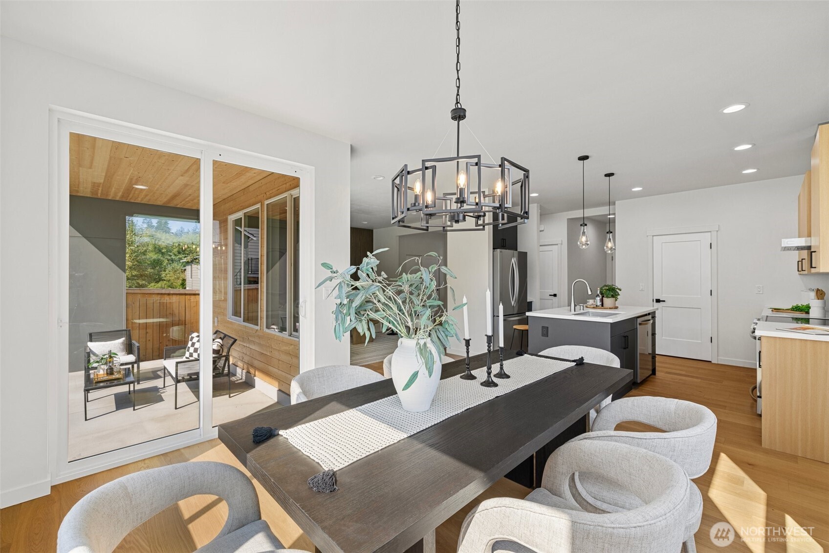 MLS #NWM2498783 image #1