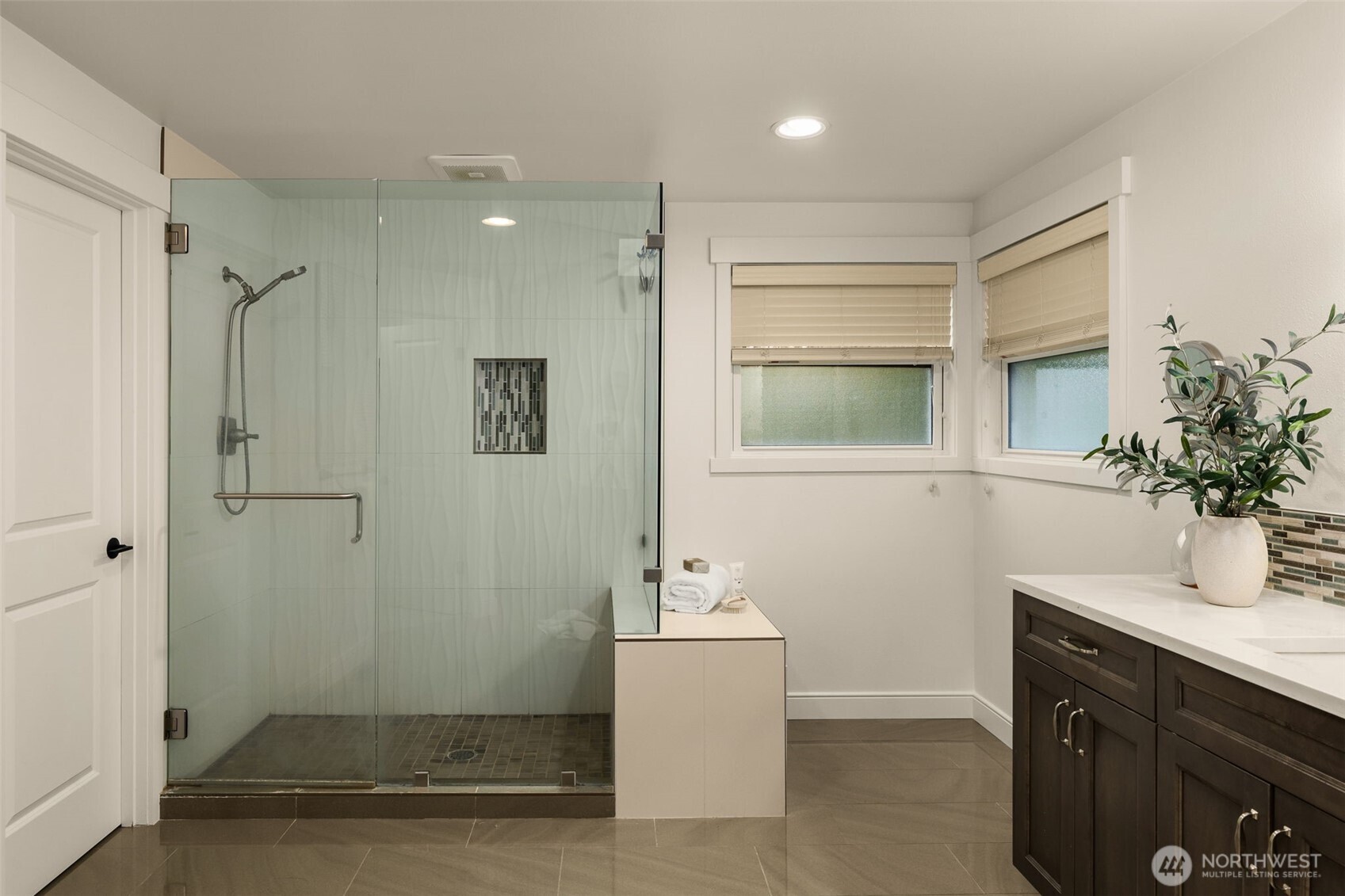 MLS #NWM2499026 image #23