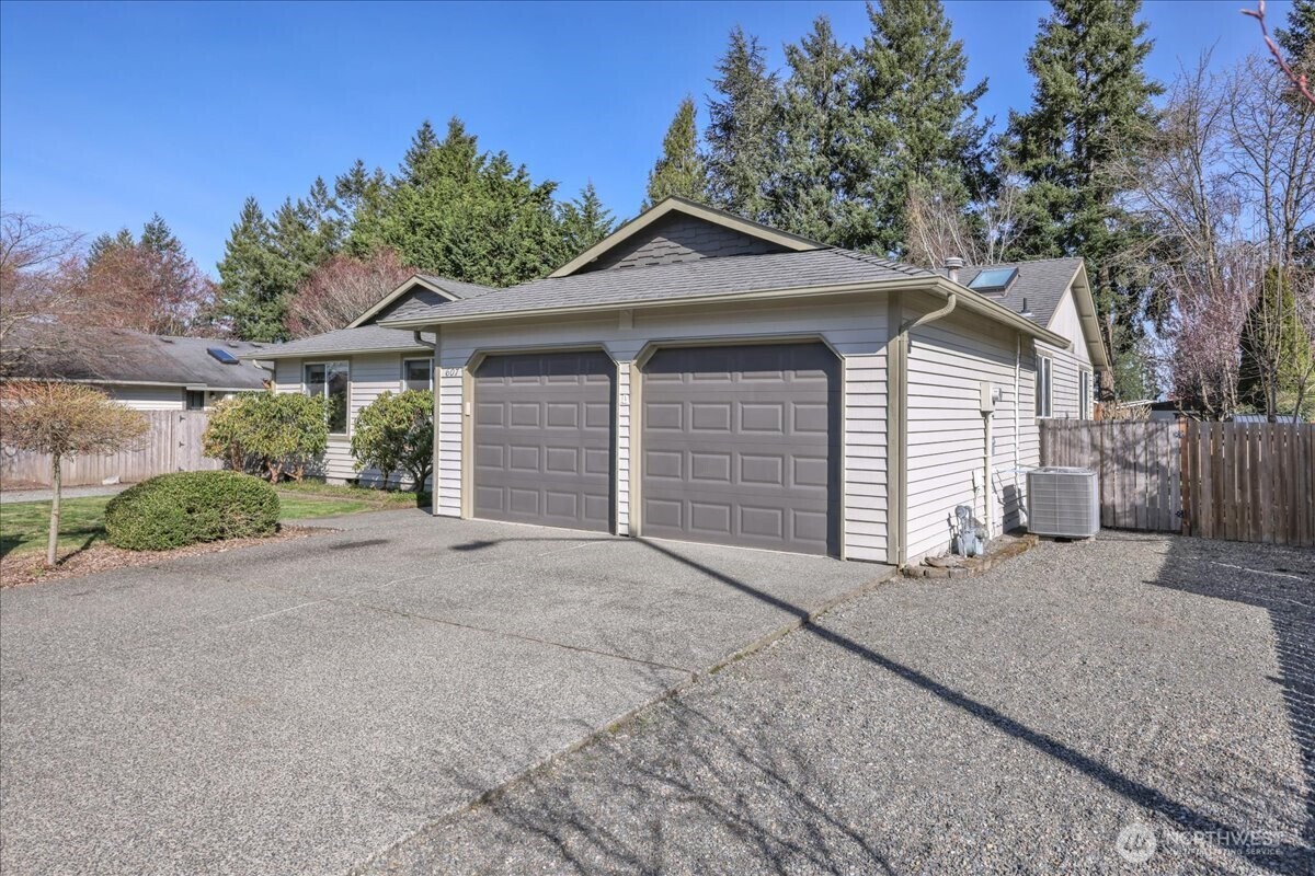 MLS #NWM2499265 image #0