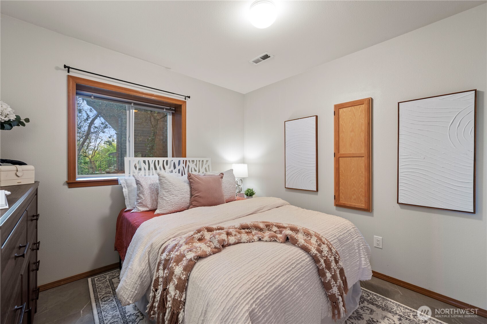 MLS #NWM2499283 image #24