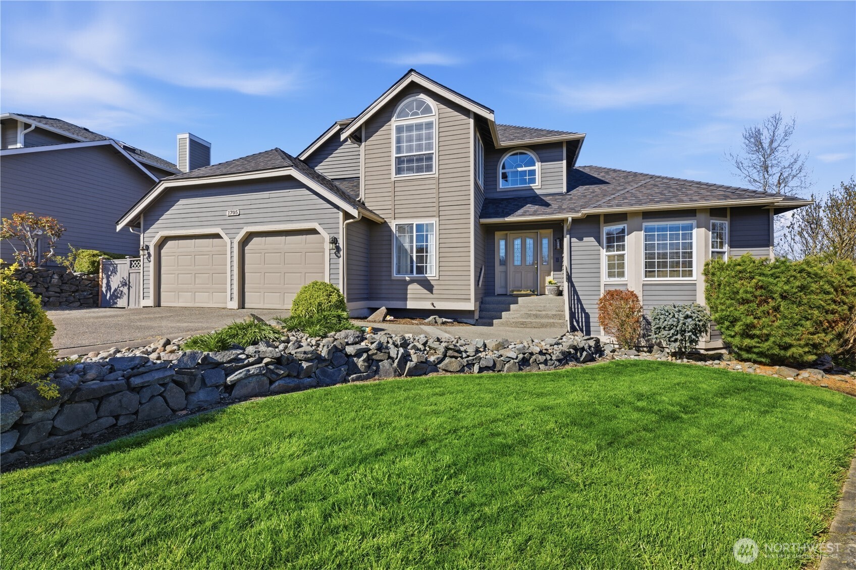 MLS #NWM2499306 image #0