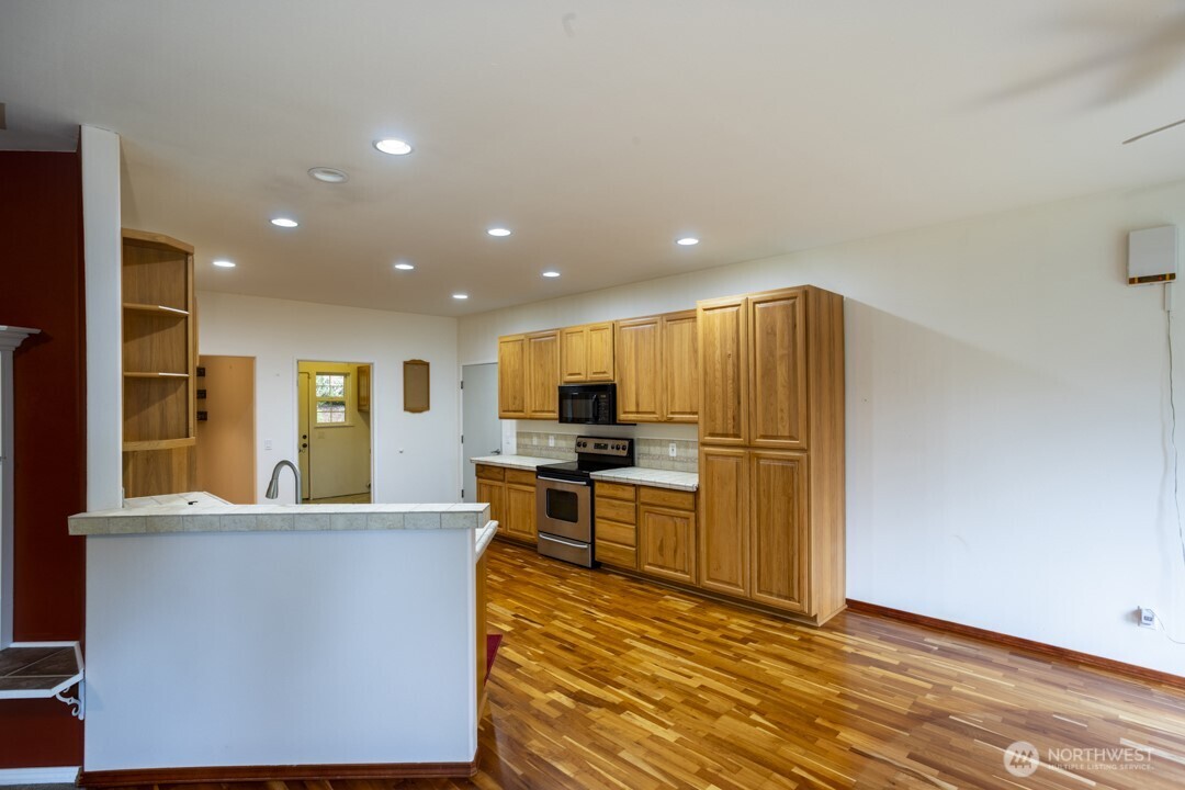 MLS #NWM2499547 image #11