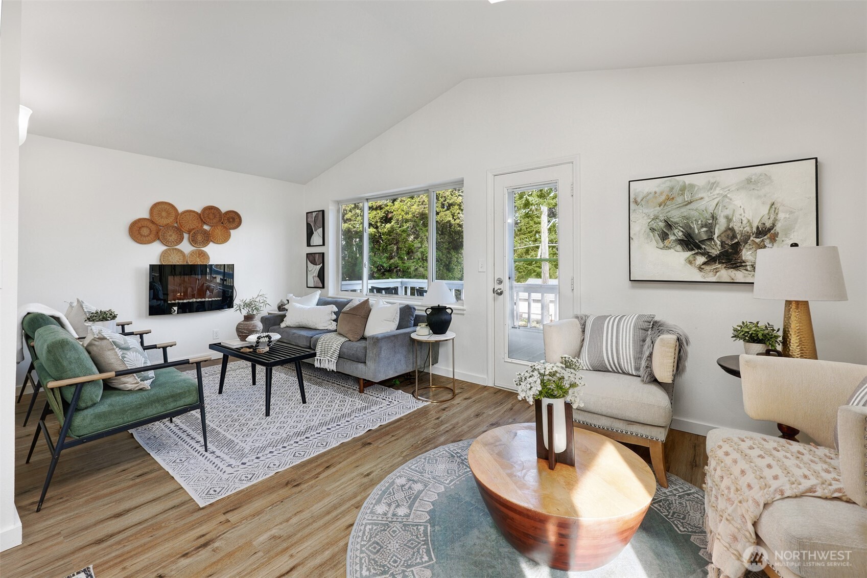 MLS #NWM2499787 image #1