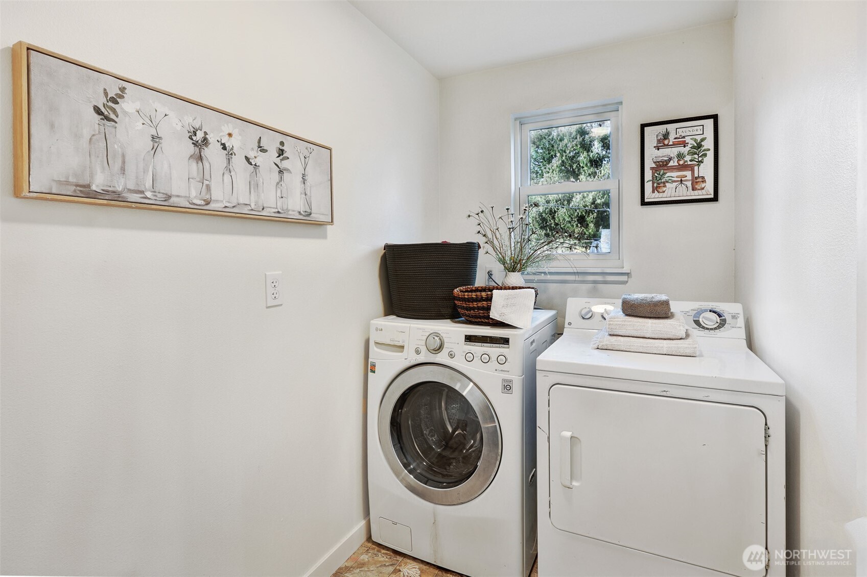 MLS #NWM2499787 image #24