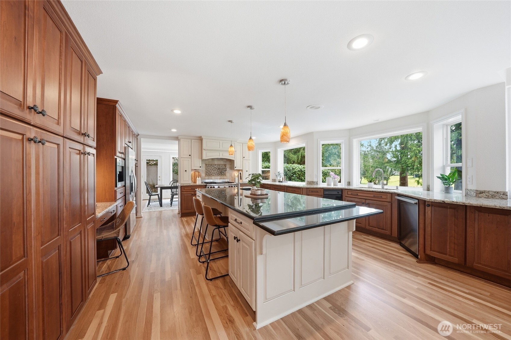 MLS #NWM2499788 image #8