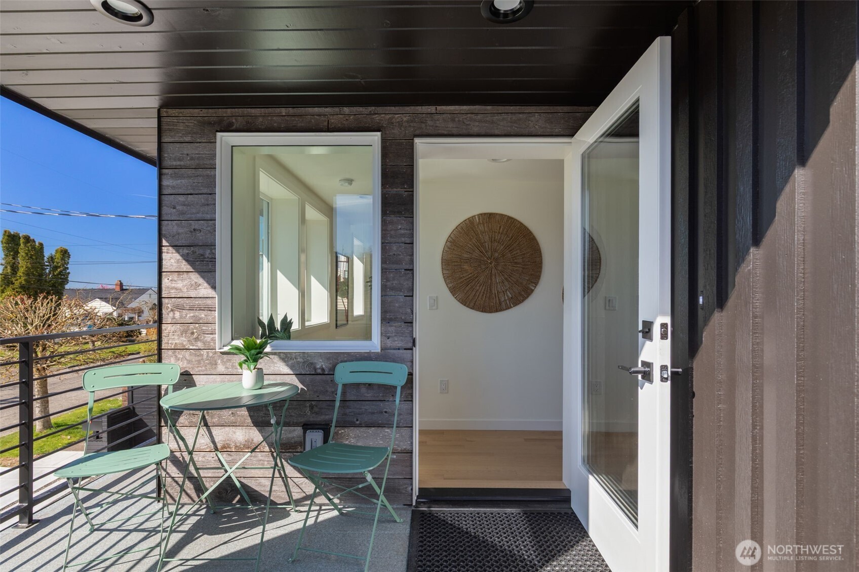 MLS #NWM2499811 image #1