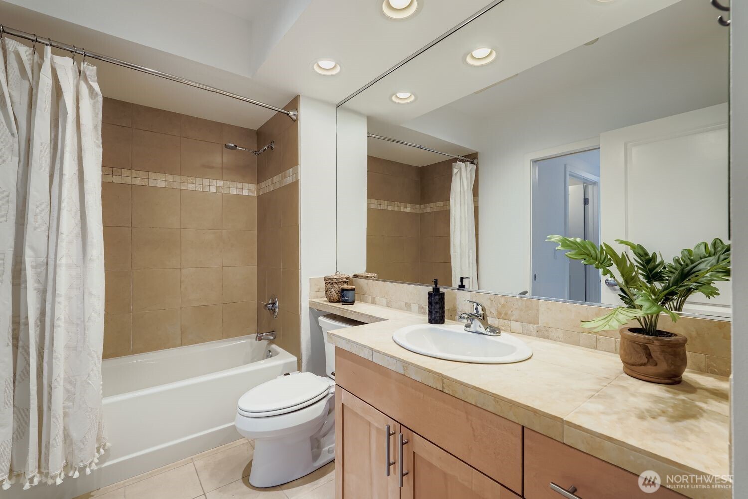 MLS #NWM2499844 image #15