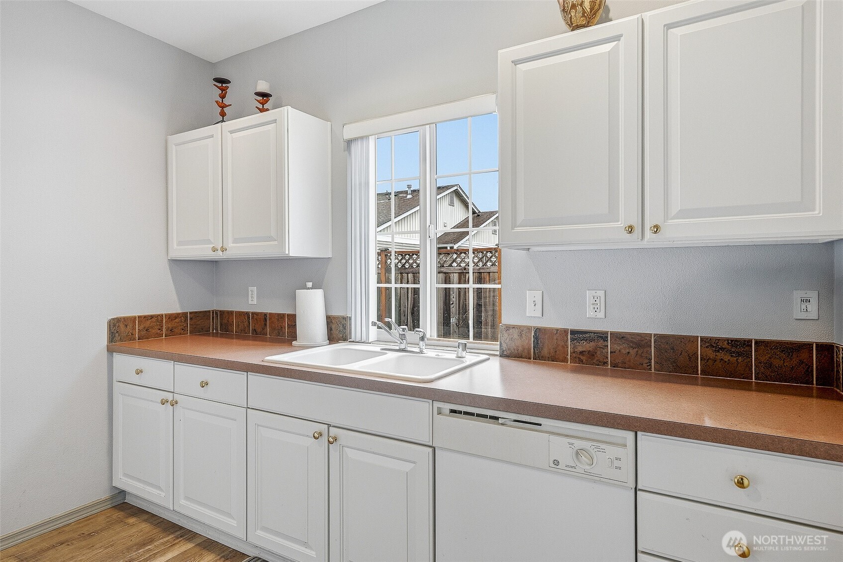 MLS #NWM2499902 image #32