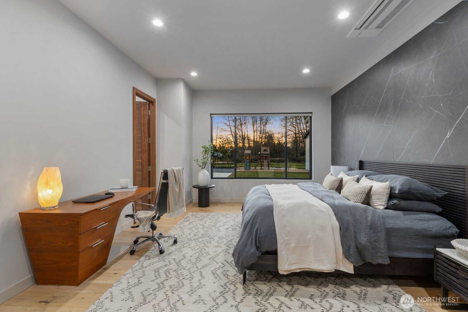 MLS #NWM2499963 image #16