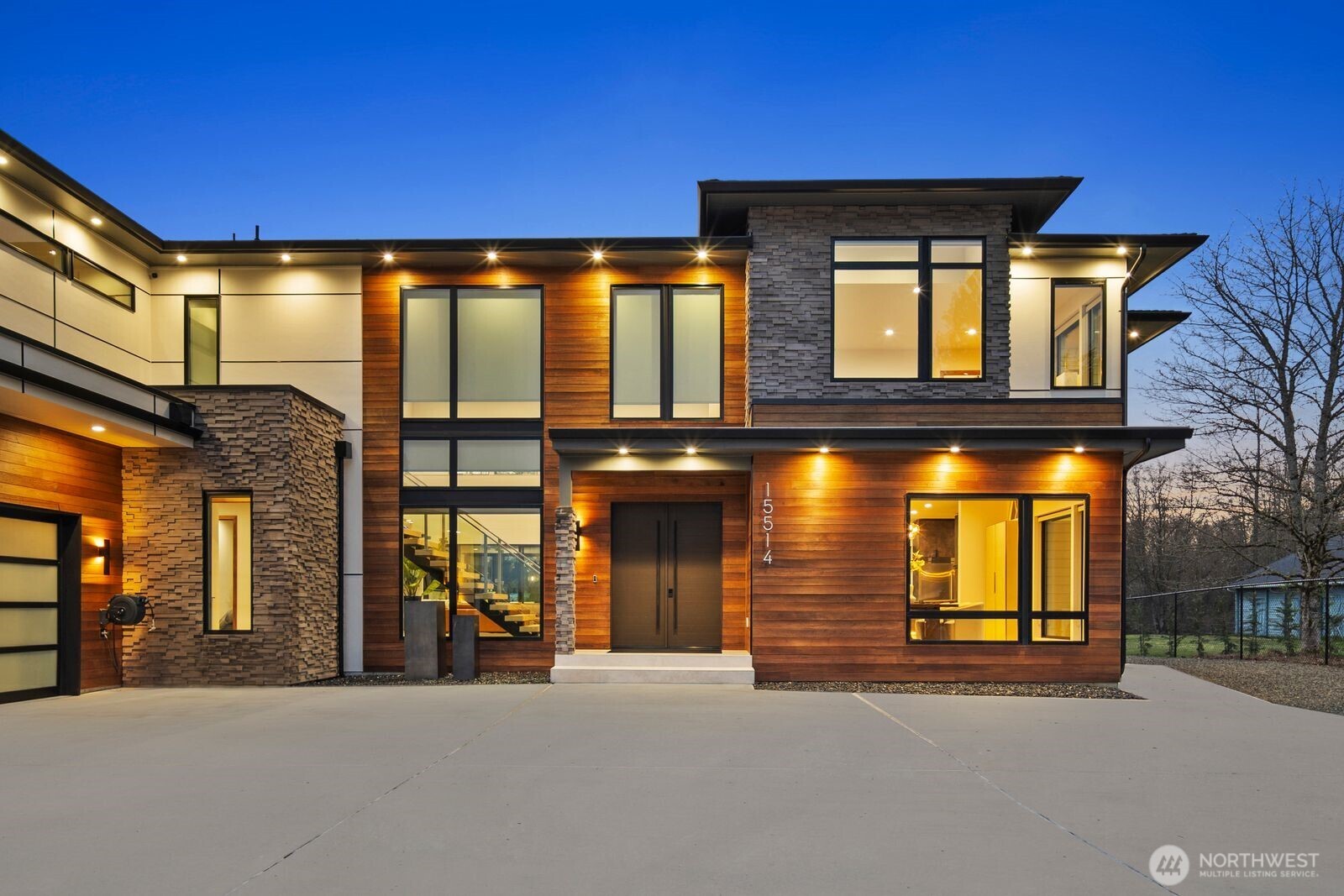 MLS #NWM2499963 image #0