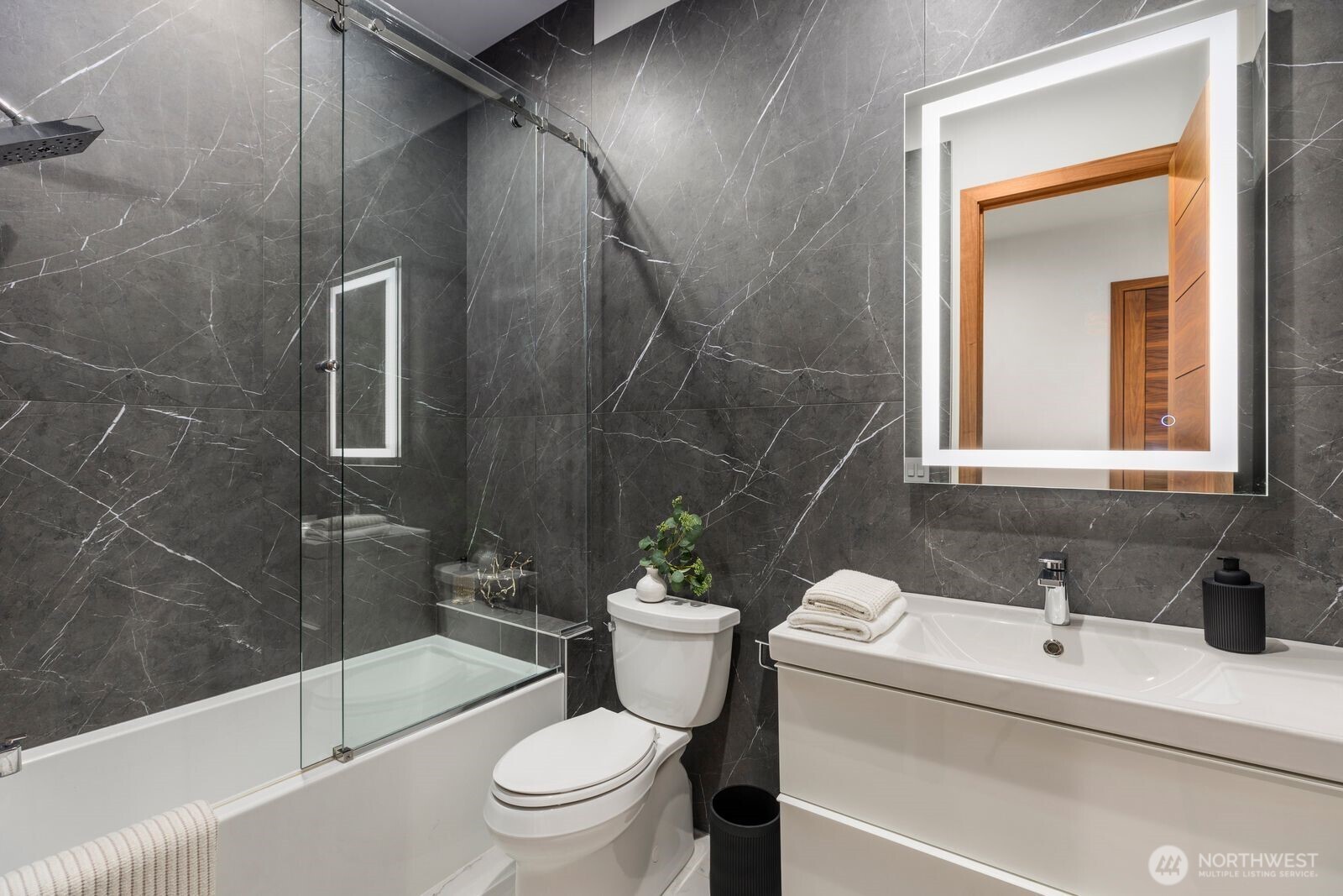 MLS #NWM2499963 image #26