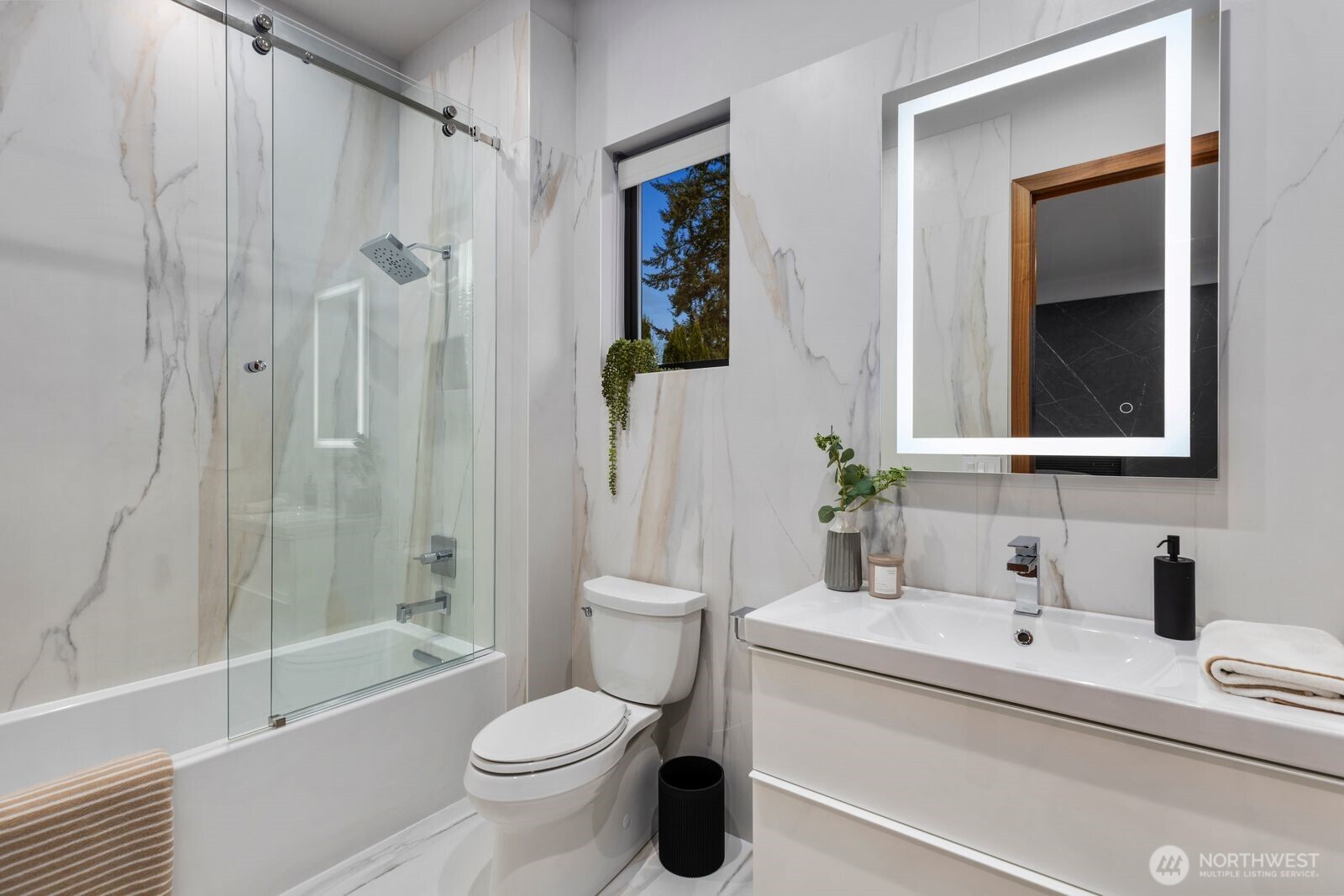 MLS #NWM2499963 image #17