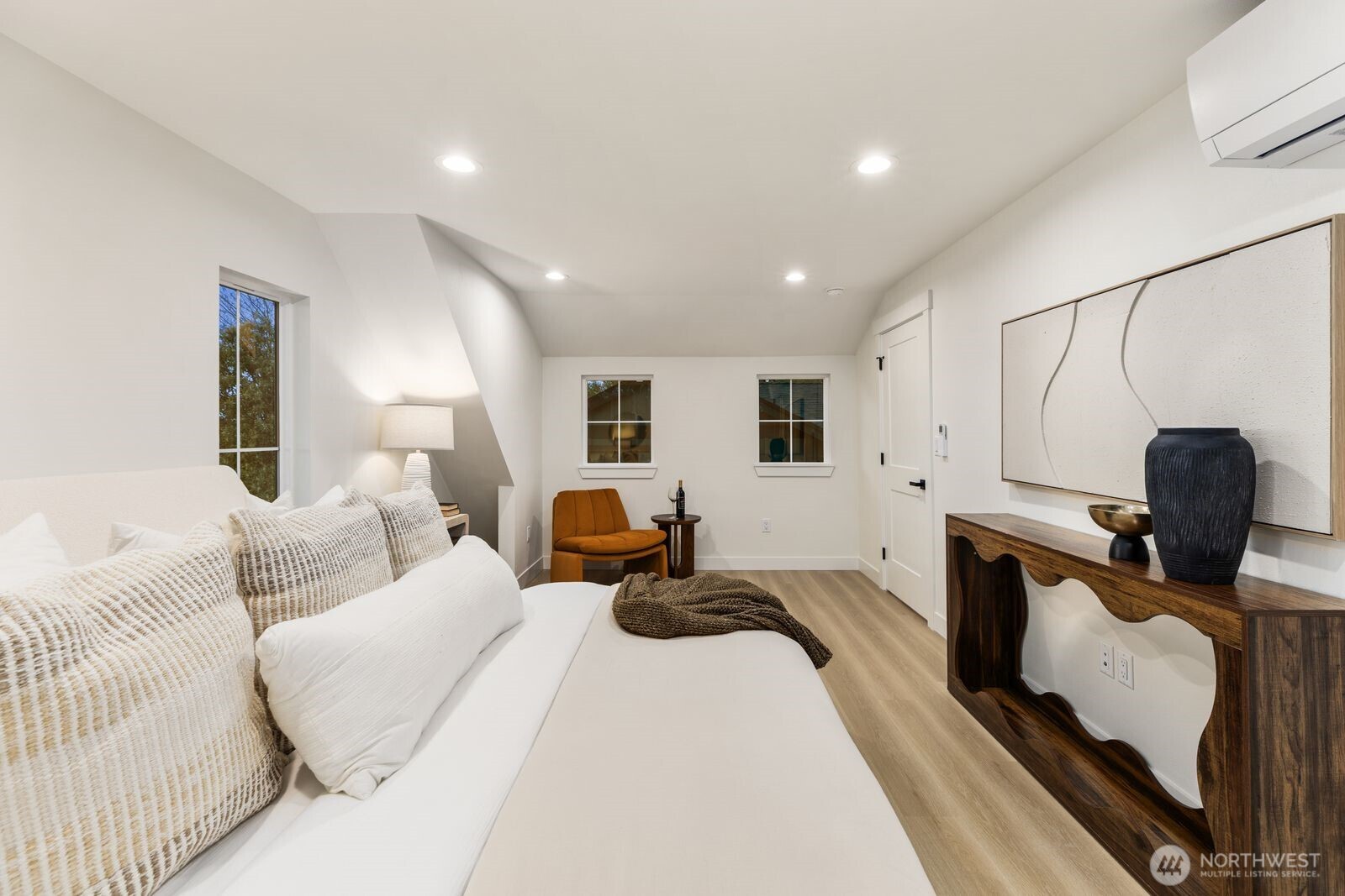MLS #NWM2500144 image #19