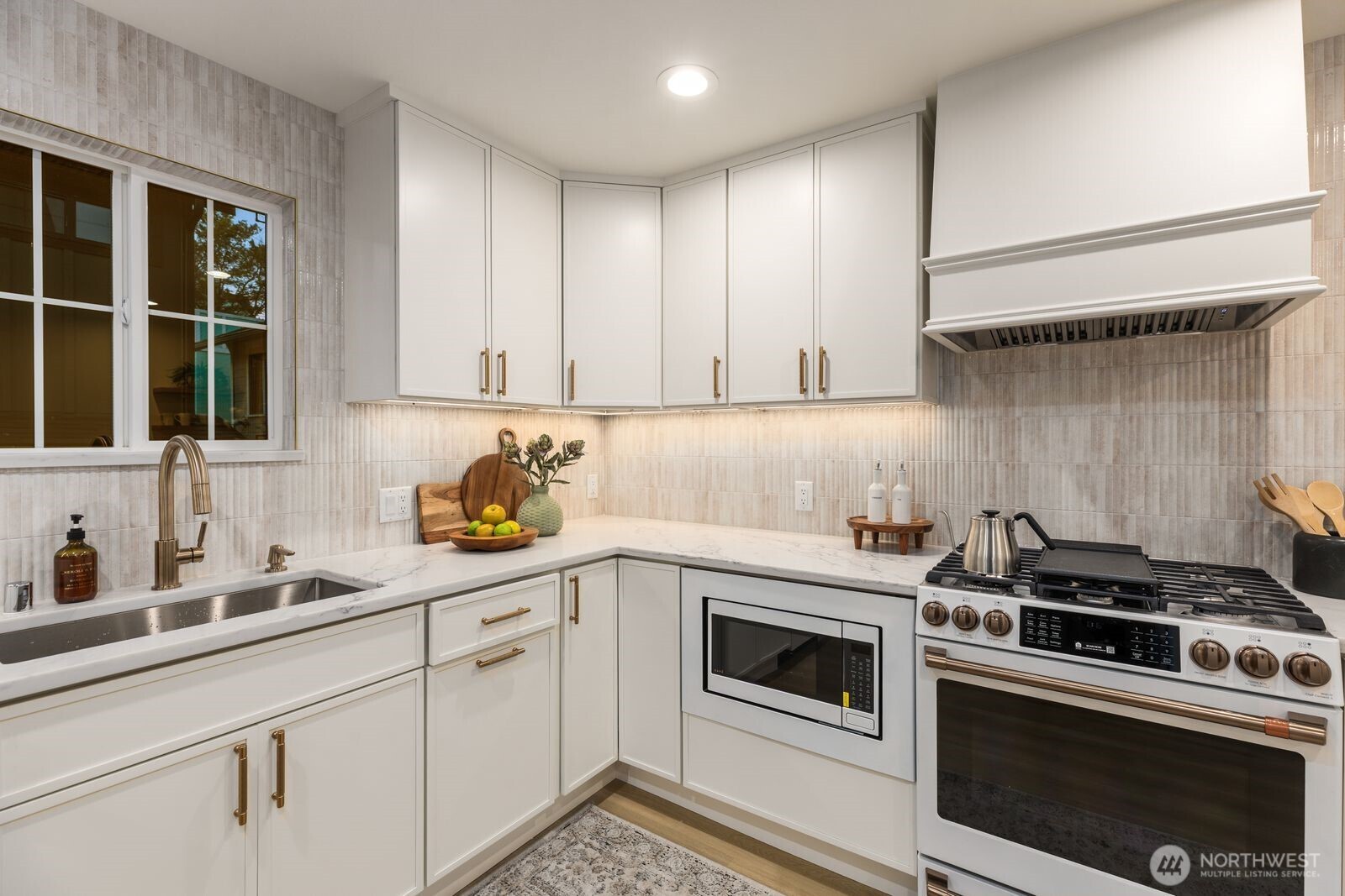 MLS #NWM2500144 image #11