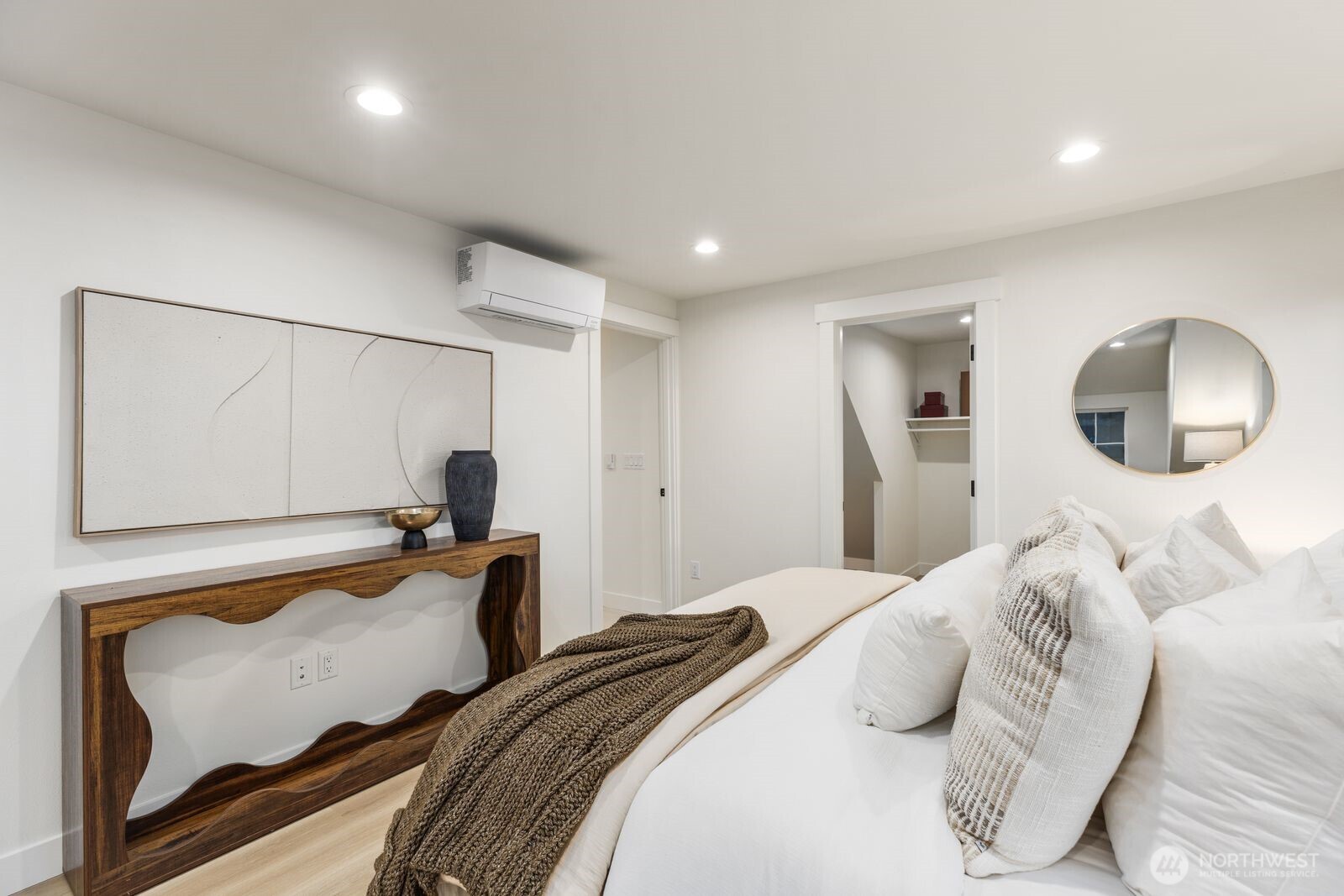 MLS #NWM2500144 image #18