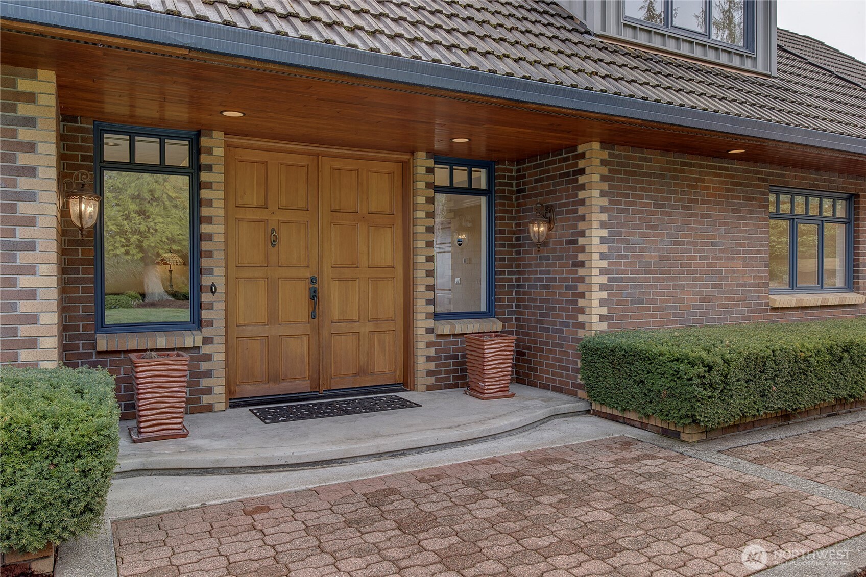 MLS #NWM2500214 image #1